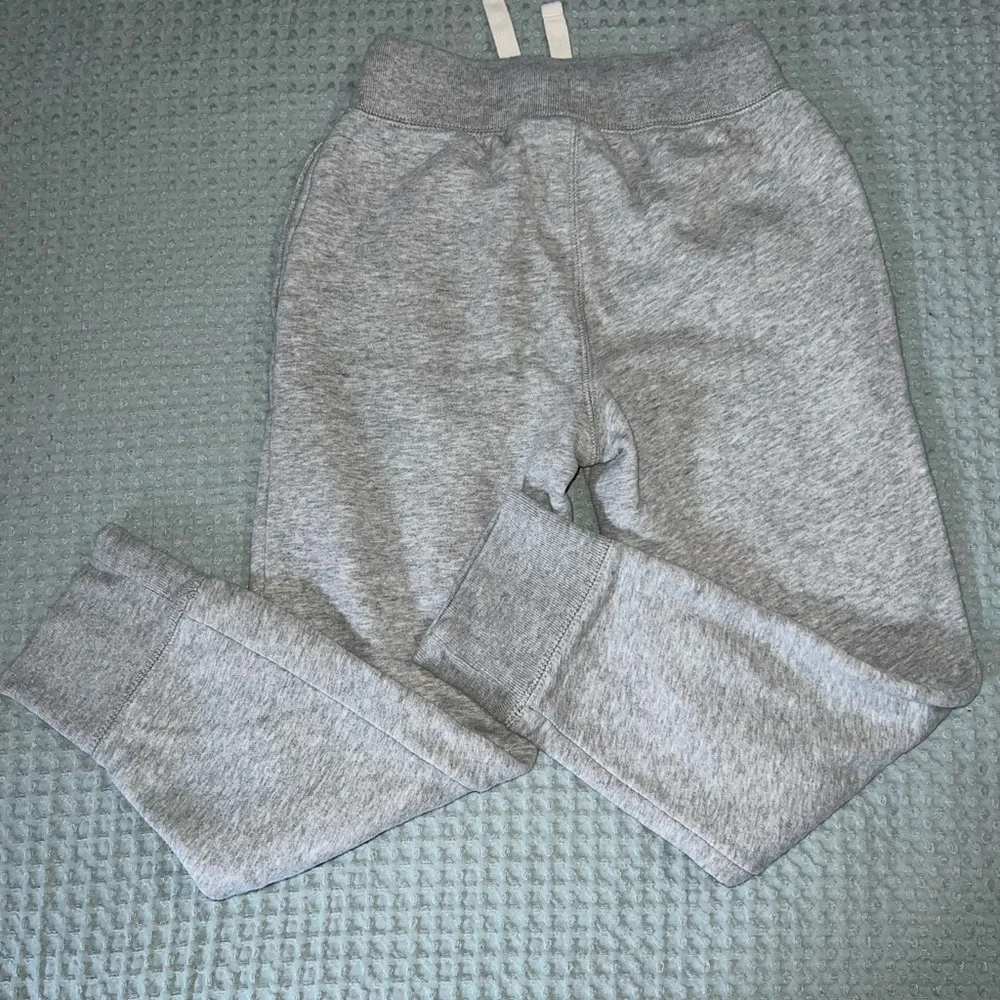 ⭐️3$30⭐️ GAP and Old Navy boys joggers bundle size M - Picture 10 of 10